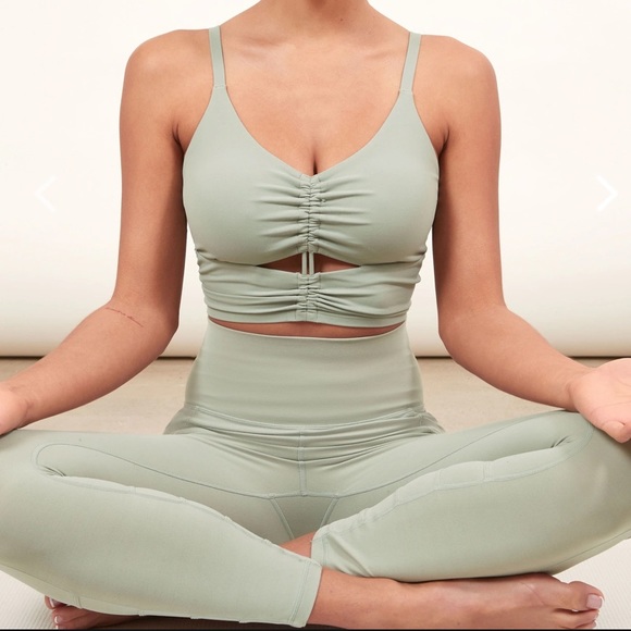 Athleta Salutation Stash Pocket II Cinch 7/8 Tight size S - Picture 3 of 14